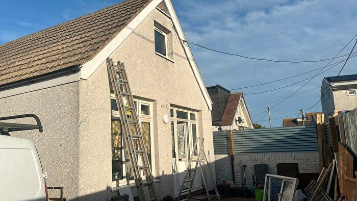 2 Bedroom Detached Bungalow For Sale In Beach Way, Jaywick, Clacton-On-Sea, CO15
