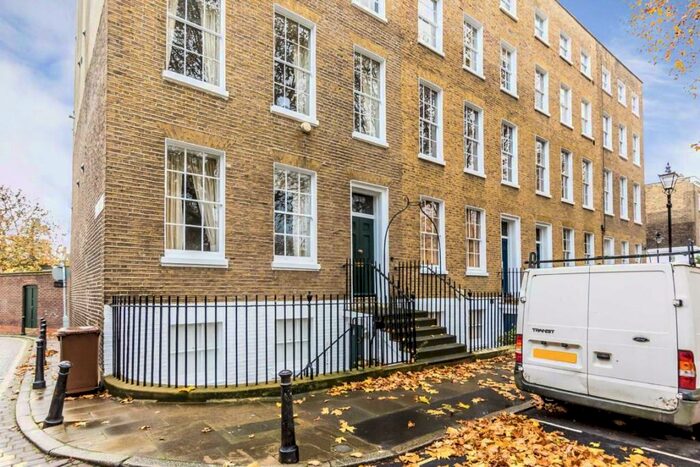 1 Bedroom Flat To Rent In West Square, Kennington, SE11