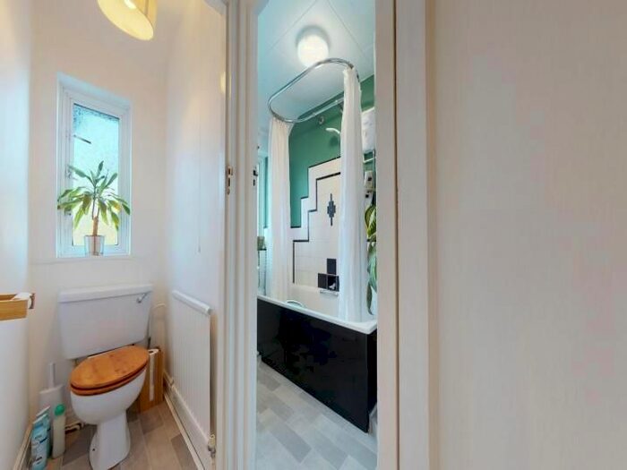 3 Bedroom End Of Terrace House To Rent In Manor Way, Mitcham, CR4