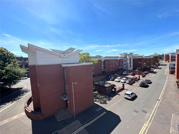 2 Bedroom Flat To Rent In Albion Street, Wolverhampton, West Midlands, WV1