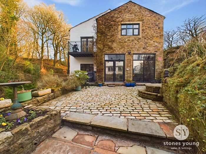 3 Bedroom Semi-Detached House For Sale In Printshop Lane, Darwen, BB3