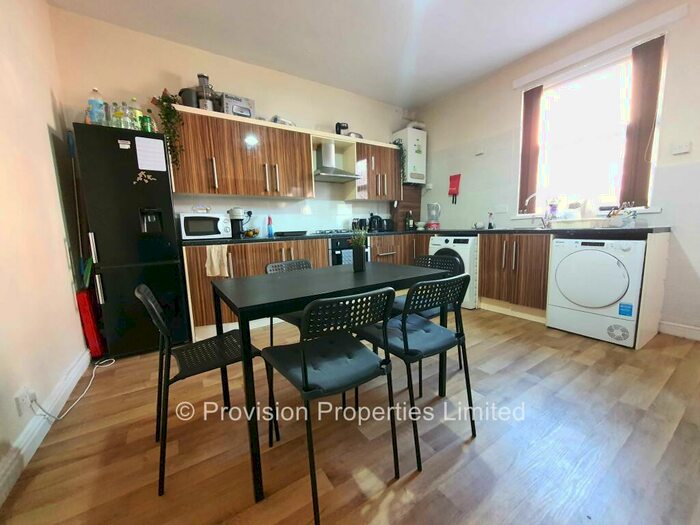 4 Bedroom Terraced House To Rent In Harold Mount, Hyde Park, Leeds, LS6