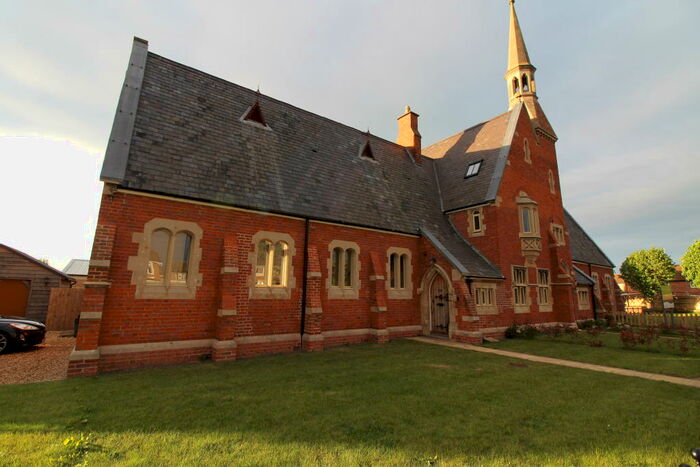 4 Bedroom Terraced House To Rent In Mersh House, Postland Road, Crowland, PE6