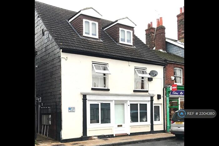 1 Bedroom Flat To Rent In Normandy St, Alton, GU34