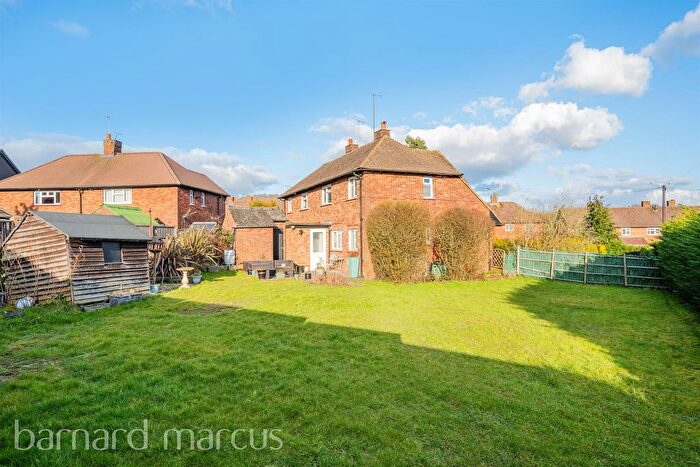 3 Bedroom Semi-Detached House For Sale In Ockleys Mead, Godstone, RH9