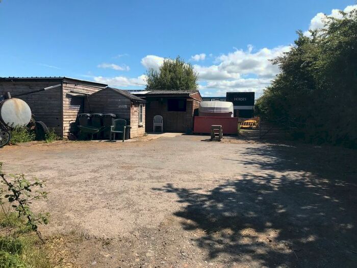 Equestrian Property For Sale In Apple Tree Stables, Elmsley Lane, Kewstoke, North Somerset BS22