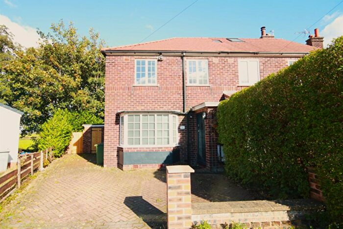 3 Bedroom Semi Detached House To Rent In Fairbourne Avenue, Alderley Edge, SK9