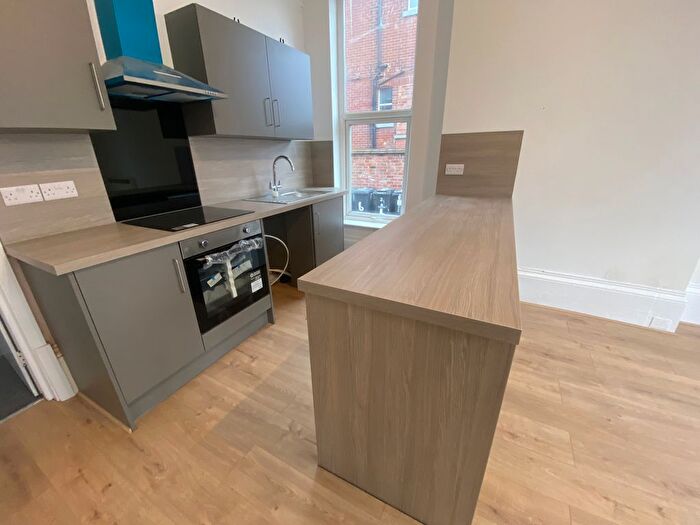 1 Bedroom Flat To Rent In Auckland Road, Doncaster, DN2