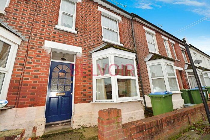 3 Bedroom Terraced House To Rent In Burton Road, Southampton, SO15