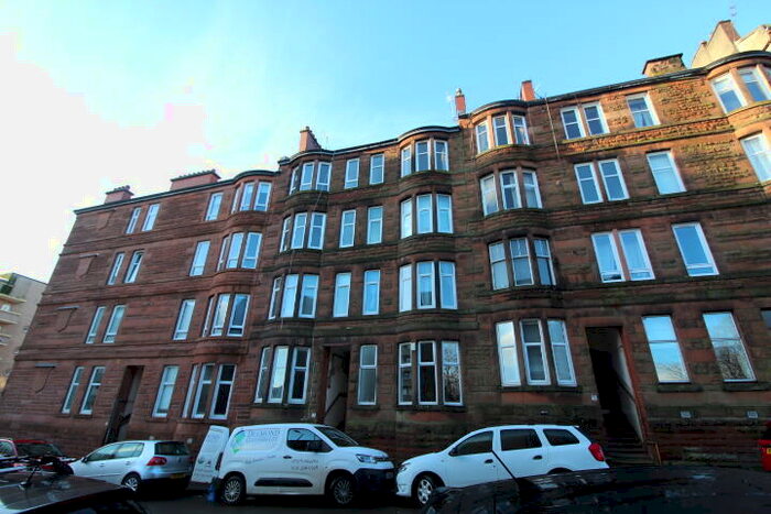 Flat To Rent In Laurel Place, / Thornwood, G11