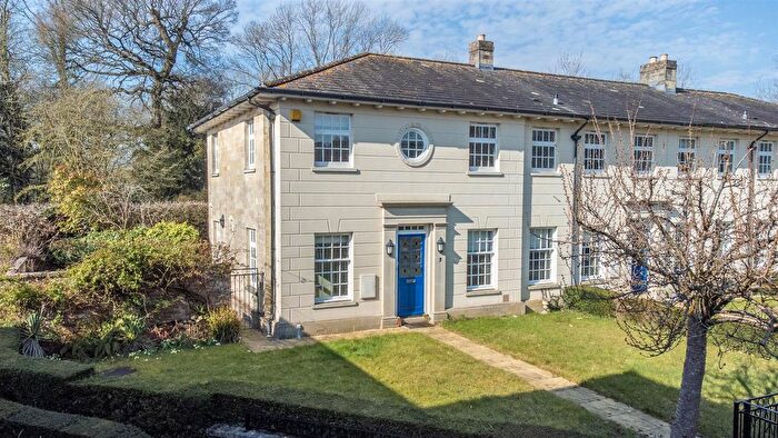 4 Bedroom End Terrace House For Sale In The Courtyard, Upper Seagry, SN15