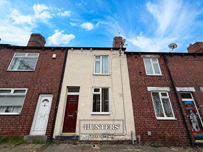2 Bedroom Property To Rent In Cannon Street, Castleford, WF10