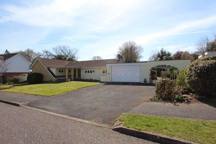 4 Bedroom Detached Bungalow For Sale In Moorlands, West Hill, EX11