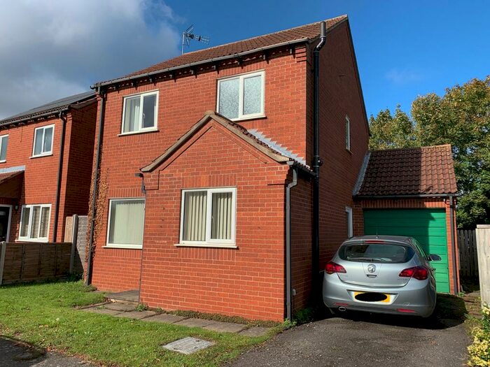 3 Bedroom House To Rent In Claybergh Drive, Sleaford, NG34