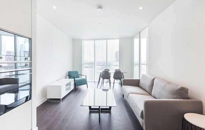 2 Bedroom Flat For Sale In Sky Gardens, Wandsworth Road, Nine Elms, London, SW8