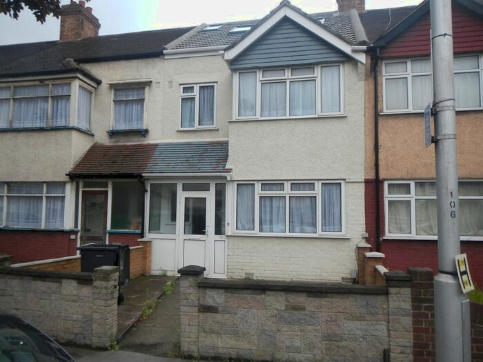 4 Bedroom Terraced House To Rent In Mitcham Road, Croydon, CR0