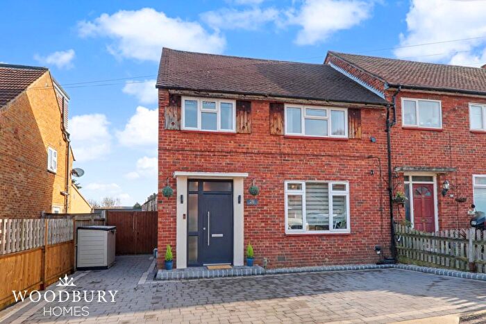 3 Bedroom End Of Terrace House For Sale In Whitehills Road, Loughton, IG10