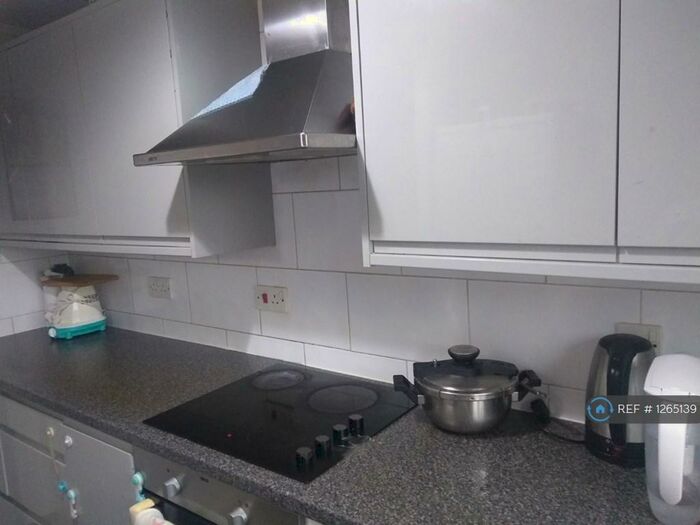 1 Bedroom Flat To Rent In Goodmayes, Ilford, IG3