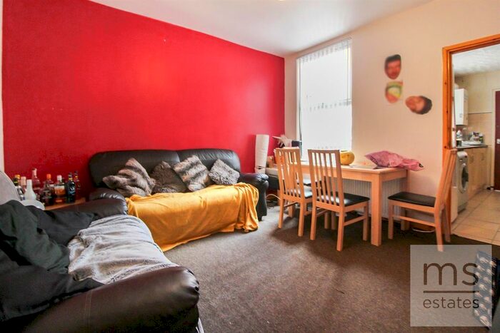 4 Bedroom Terraced House To Rent In Cottesmore Road, Lenton, Nottingham NG7