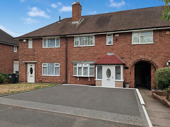 2 Bedroom Semi Detached House For Sale In Barrows Lane, Sheldon, Birmingham, B26
