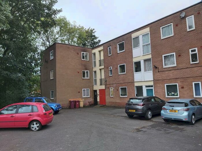 2 Bedroom Flat To Rent In Hill View Court, Astley Bridge, Bolton, BL1