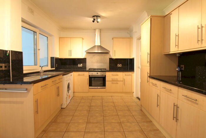 3 Bedroom House To Rent In Morgan Drive, Greenhithe, DA9