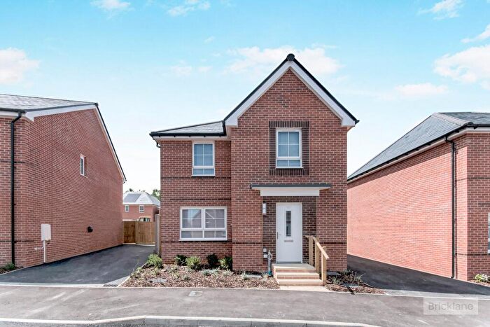 4 Bedroom Detached House To Rent In Tangmere Road, Hailsham, BN27