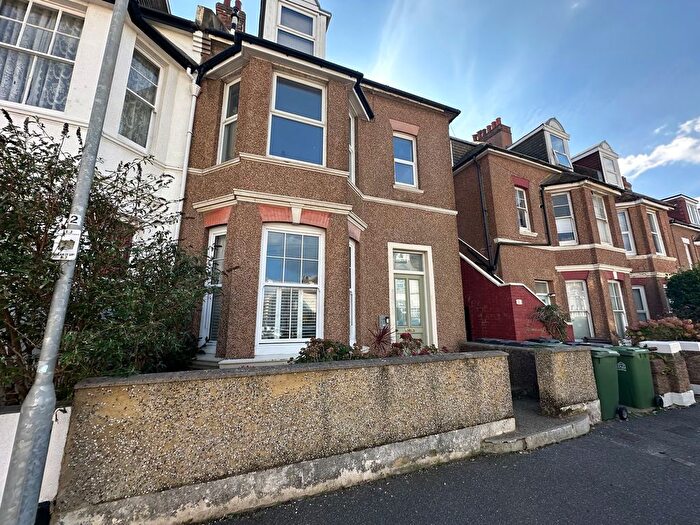 2 Bedroom Flat To Rent In Egerton Road, Bexhill-On-Sea, TN39