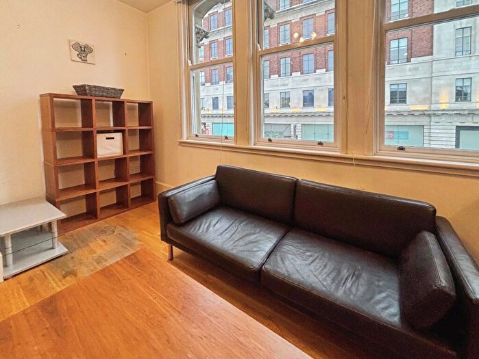 1 Bedroom Flat To Rent In Thornton Chambers, The Headrow, Leeds, West Yorkshire, LS1