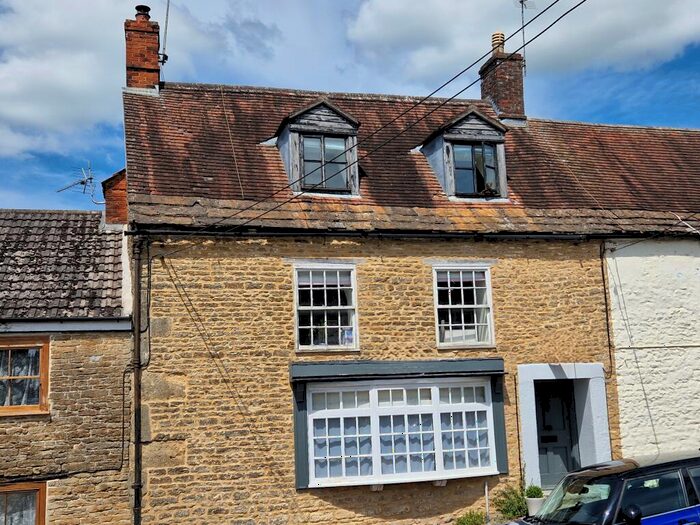 5 Bedroom House To Rent In Mill Street, Wincanton, BA9