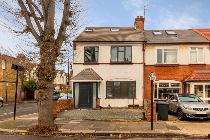 2 Bedroom Flat To Rent In Ealing Park Gardens, London W5