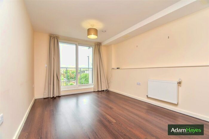 2 Bedroom Flat To Rent In Lankaster Gardens, East Finchley, N2