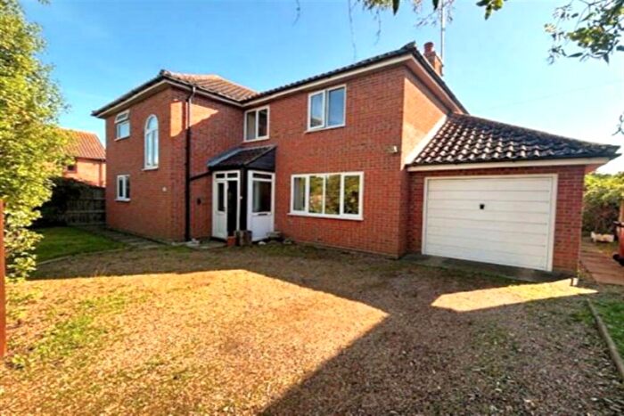 3 Bedroom House For Sale In The Green, Upton, Norwich, NR13