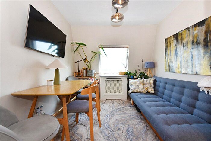2 Bedroom Flat For Sale In Carlton House, Cleveland Street, W1T