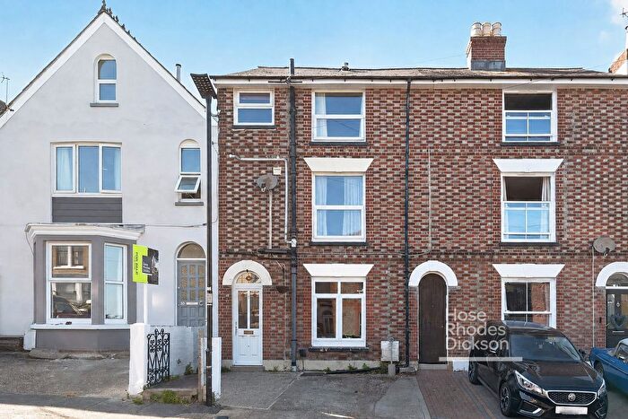 4 Bedroom Terraced House For Sale In Bellevue Road, Cowes, Isle Of Wight, PO31