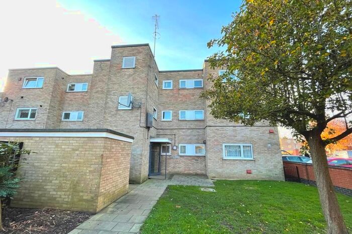 2 Bedroom Flat To Rent In Elder Green, Gorleston, Great Yarmouth NR31