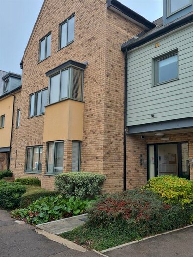 2 Bedroom Flat To Rent In Sarah Grace Court, St Ives, PE27