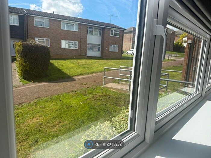 2 Bedroom Flat To Rent In St Michaels Walk, Chelmsford, CM2