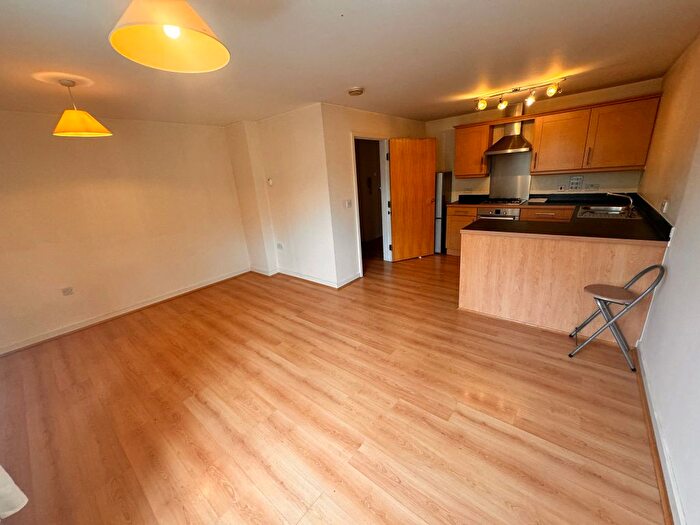 2 Bedroom Flat To Rent In Chertsey Road, Feltham, TW13