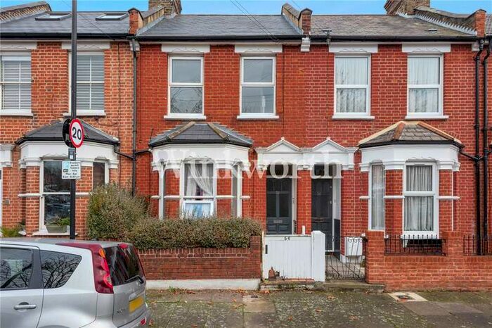 2 Bedroom Flat To Rent In Graham Road, London, N15