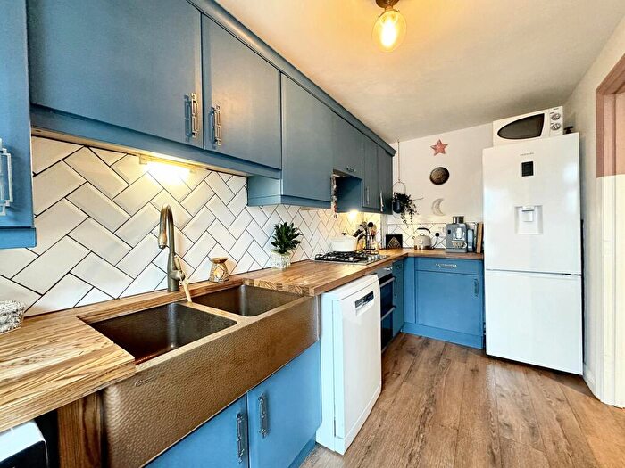 3 Bedroom Town House For Sale In Small Meadow Court, Caerphilly, CF83