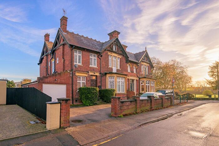 4 Bedroom Semi Detached House For Sale In Alexandra Road, Wisbech, Cambs, PE13