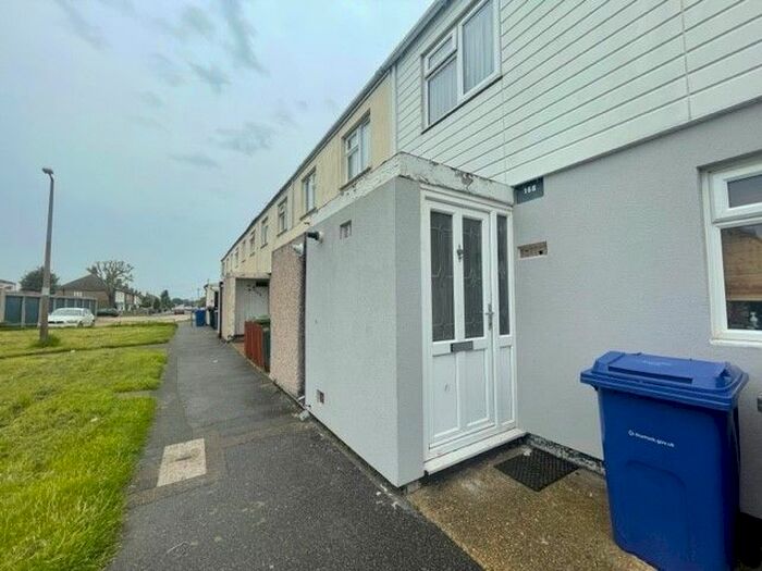 3 Bedroom Property To Rent In Orchard Road, South Ockendon, RM15