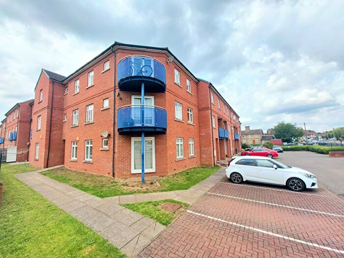 2 Bedroom Flat For Sale In Fletton Avenue, Peterborough, PE2
