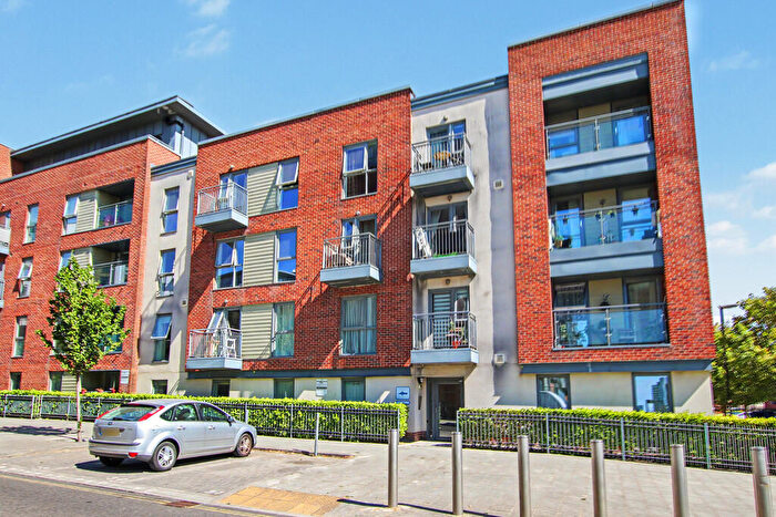 2 Bedroom Apartment To Rent In John Thornycroft Road, Southampton, SO19