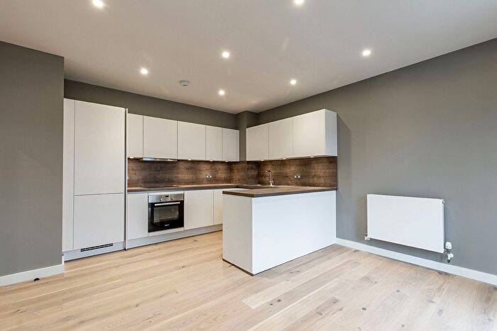 1 Bedroom Flat To Rent In Cheam Common Road, Worcester Park, KT4