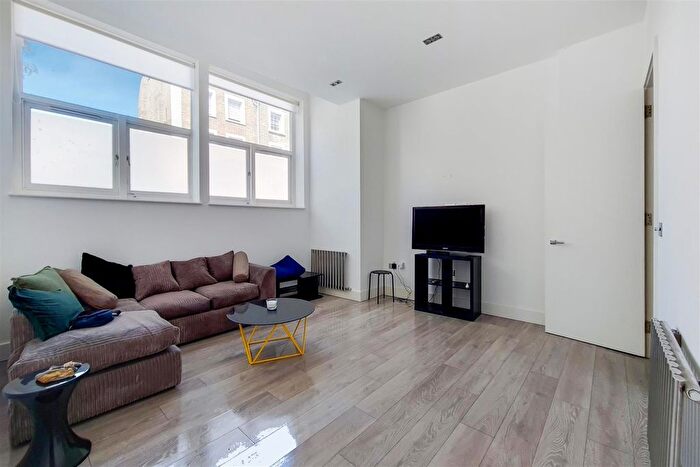 4 Bedroom Flat To Rent In Bridgeman Road, London, N1