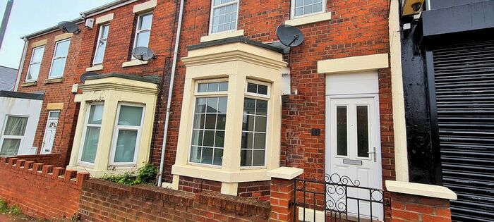 3 Bedroom Terraced House To Rent In Split Crow Road, Gateshead, NE8