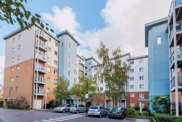1 Bedroom Flat To Rent In Foundry Court, SL2