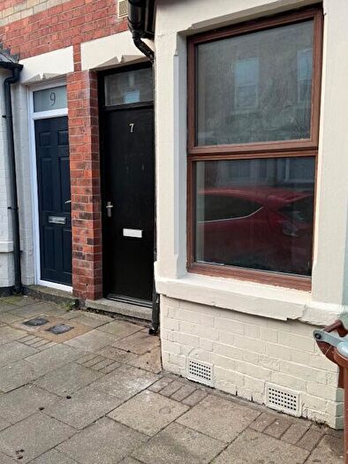 2 Bedroom Terraced House To Rent In Cecil Street, Nottingham, Nottinghamshire, NG7